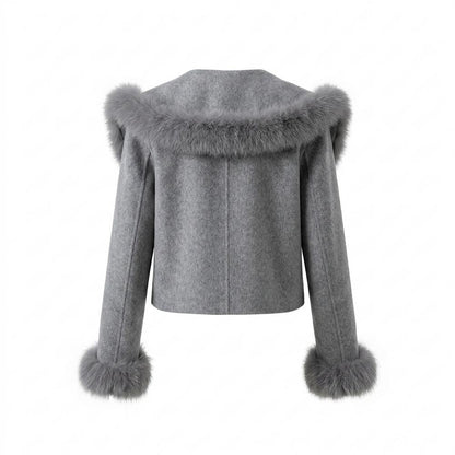 Lederjacken Outlet24 - Zezel | Kurzgeschnittene Pelzbesetzte Jacke Damen